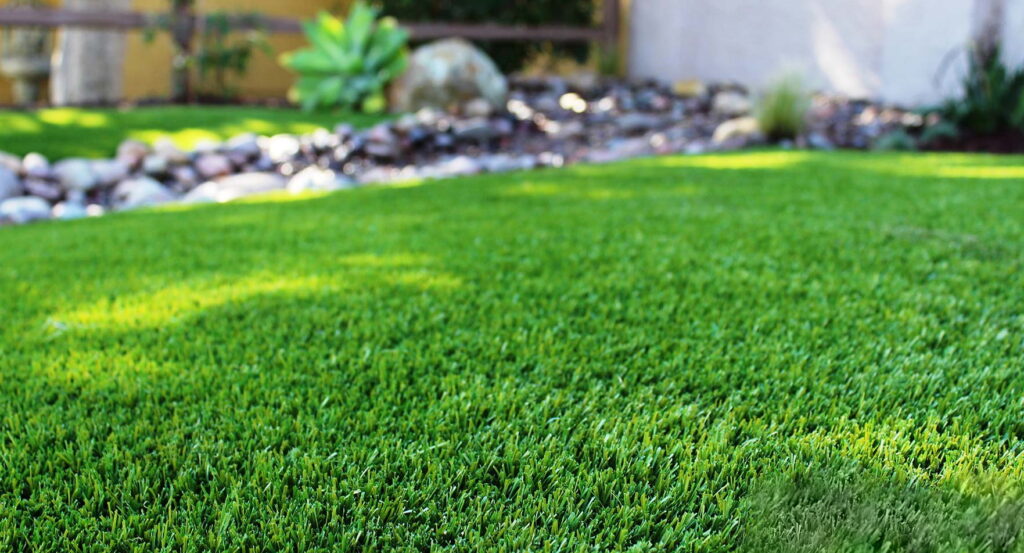 استمتع بالراحة"الثيل الامريكي" الذي يضفي جوًا من الطبيعة البرية على حديقتك! – homegardensa.com
